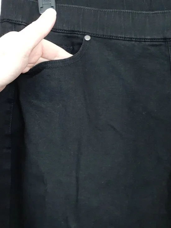 Isaac Mizrahi Womens Bootcut Jeans 18W Pullon Stretch Black 746A - Picture 3 of 7